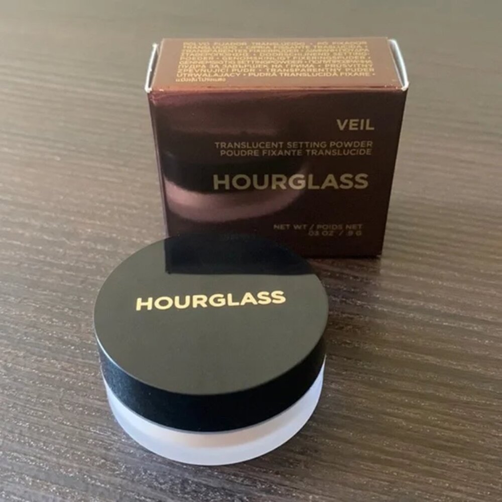**5/$25** BEAUTY – HOURGLASS Veil Translucent Setting Powder - Talc Free - Picture 6 of 9